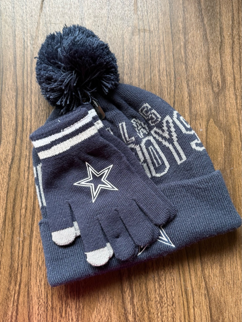 NFL Dallas Cowboys Beanie and Gloves Set